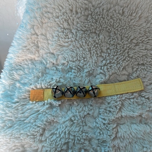 Percussion bells with adjustable velcro I bought this at guitar center - Picture 3 of 4